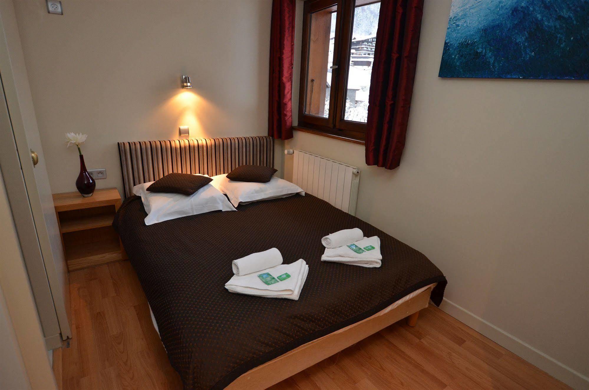 Hotel Les Rhodos 2*